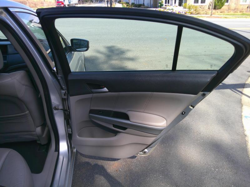 Honda Accord EX-L V-6 Sedan AT 2010