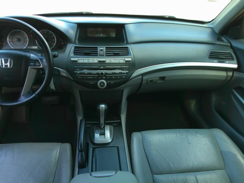 Honda Accord EX-L V-6 Sedan AT 2010