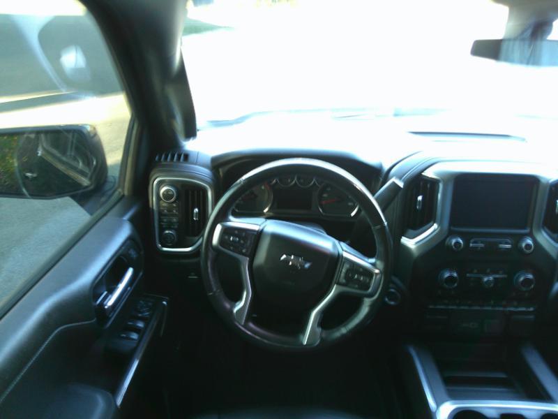 Chevrolet Silverado 1500 LT Trail Boss Crew Cab Long Box 4WD 2021