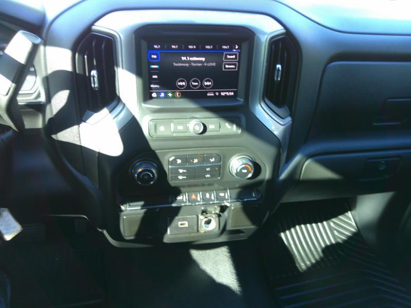 Chevrolet Silverado 1500 Custom Crew Cab Short Box 2WD 2020