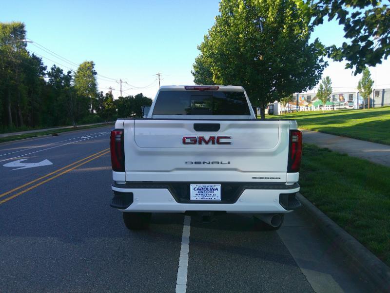 GMC Sierra 3500HD Denali Crew Cab Long Box 4WD 2025