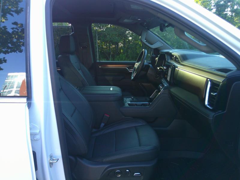 GMC Sierra 3500HD Denali Crew Cab Long Box 4WD 2025
