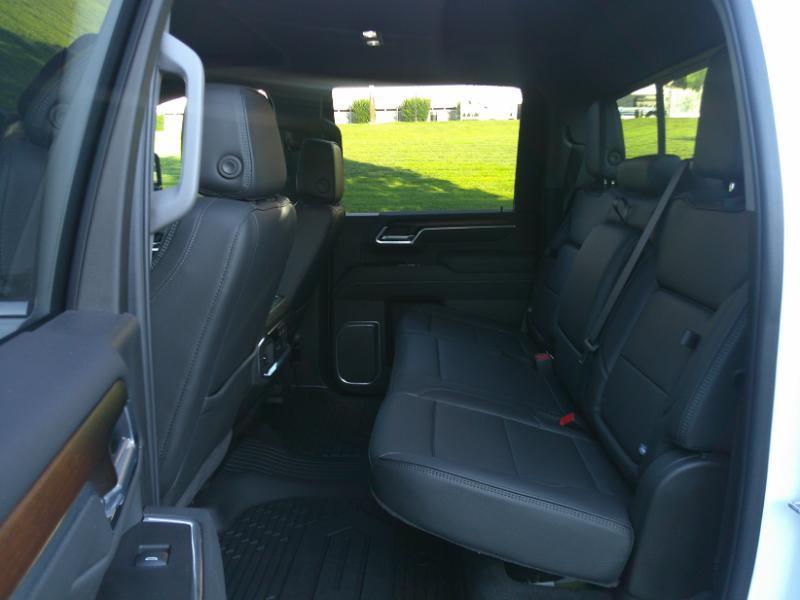 GMC Sierra 3500HD Denali Crew Cab Long Box 4WD 2025
