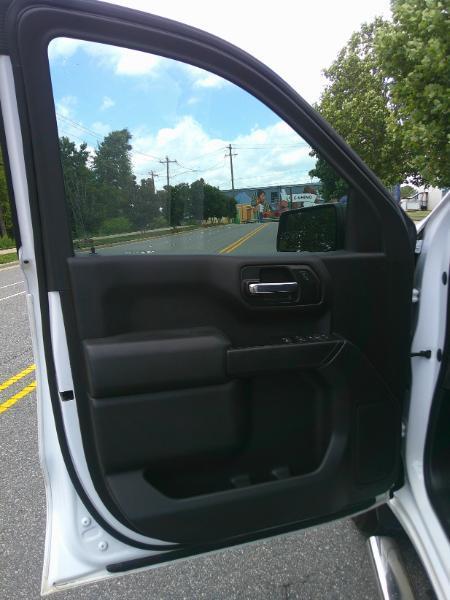 Chevrolet Silverado 1500 Custom Crew Cab Short Box 4WD 2020