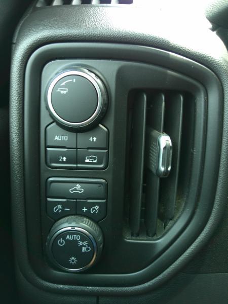 Chevrolet Silverado 1500 Custom Crew Cab Short Box 4WD 2020
