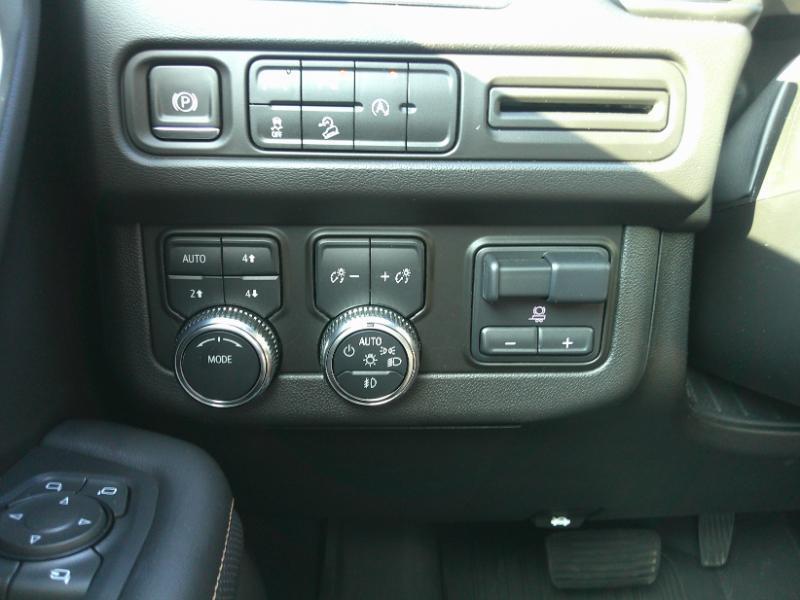 GMC Yukon AT4 2023