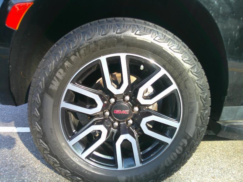 GMC Yukon AT4 2023