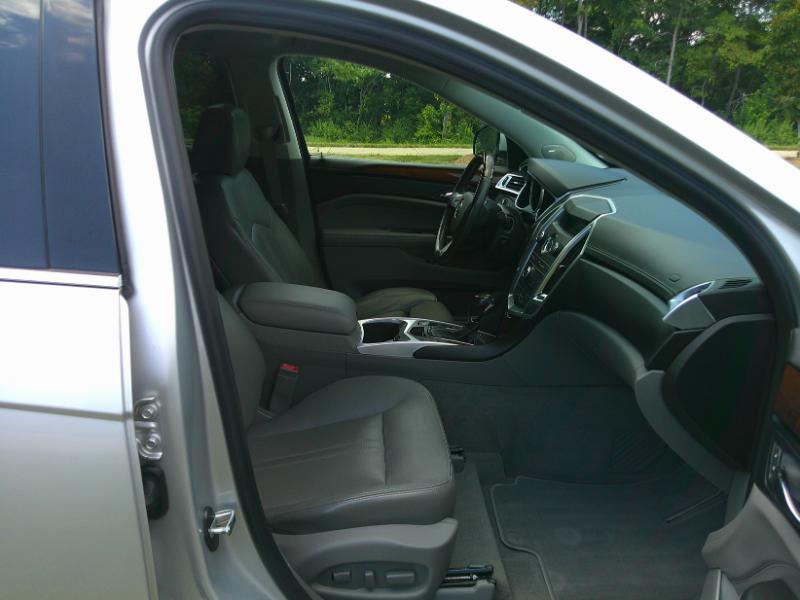 Cadillac SRX Performance 2012