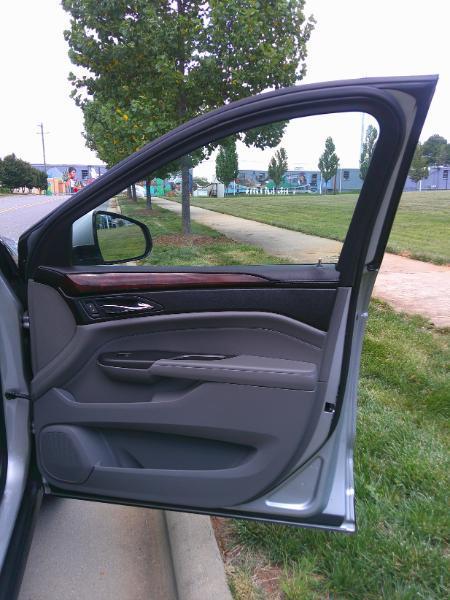 Cadillac SRX Performance 2012