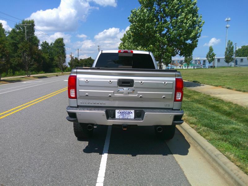 Chevrolet Silverado 1500 LTZ Crew Cab 4WD 2018
