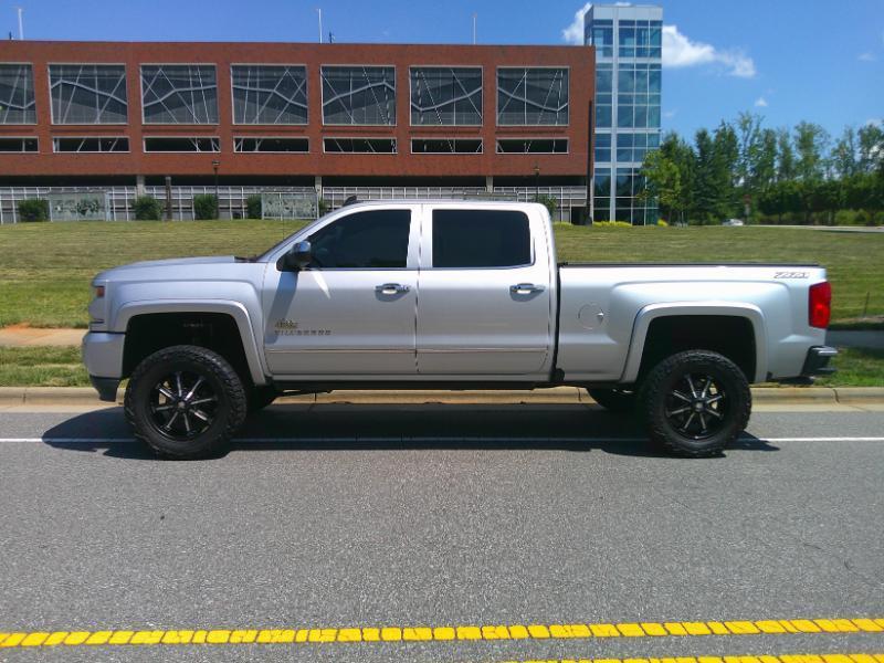Chevrolet Silverado 1500 LTZ Crew Cab 4WD 2018