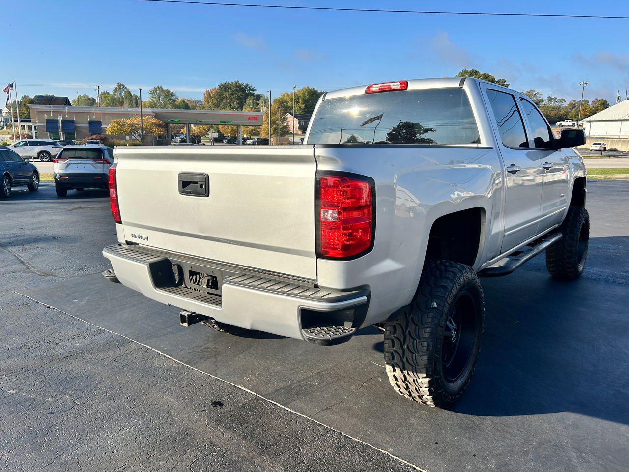 Chevrolet Silverado 1500 LT Crew Cab 4WD 2017 Chevrolet Silverado 1500 LT Crew Cab 4WD 2017