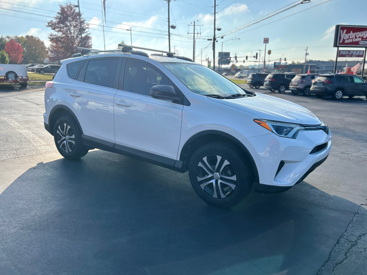 Toyota RAV4 LE FWD 2017 Toyota RAV4 LE FWD 2017