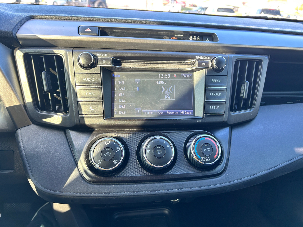 Toyota RAV4 LE FWD 2017 Toyota RAV4 LE FWD 2017