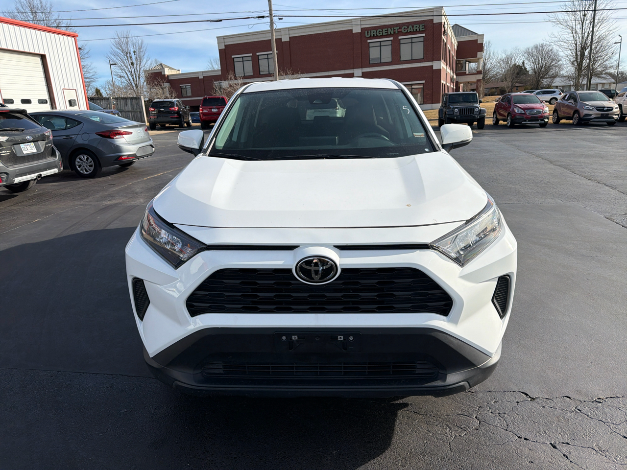 Toyota RAV4 LE AWD 2022