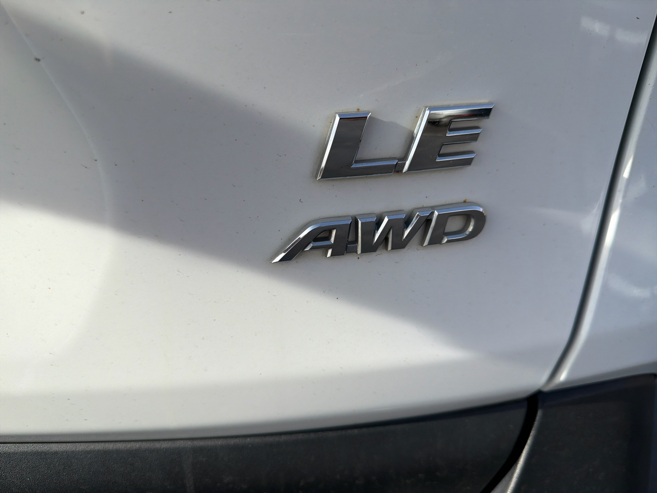 Toyota RAV4 LE AWD 2022