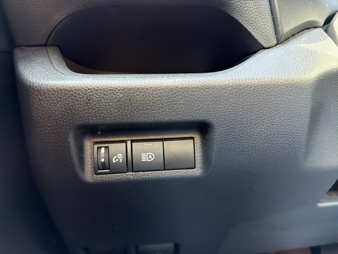 Toyota RAV4 LE AWD 2022