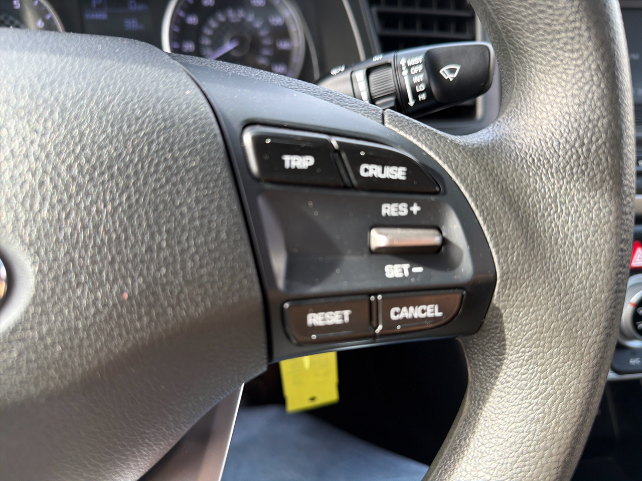 Hyundai Elantra SE 6AT 2019