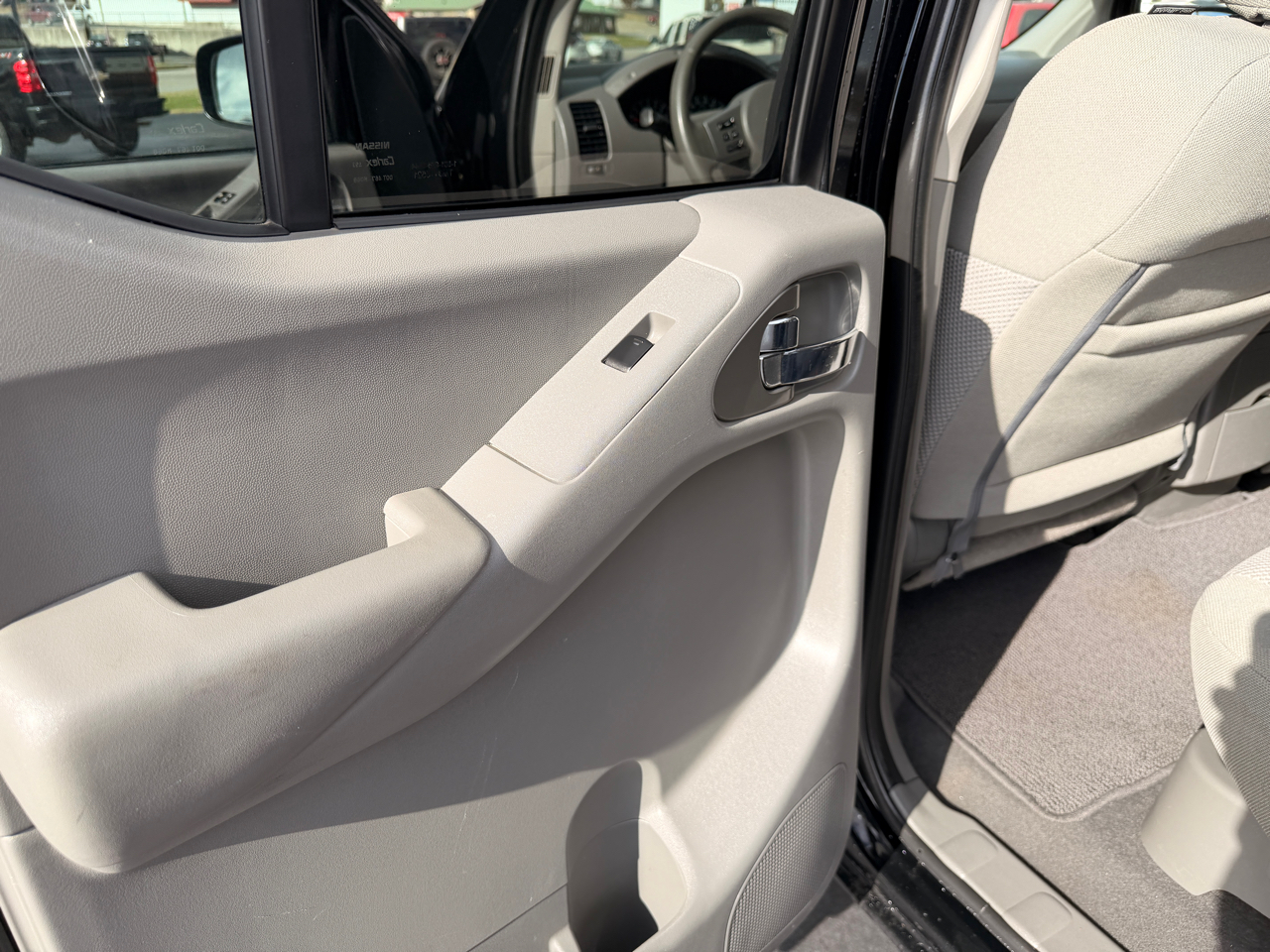 Nissan Frontier SL Crew Cab 5AT 4WD 2019