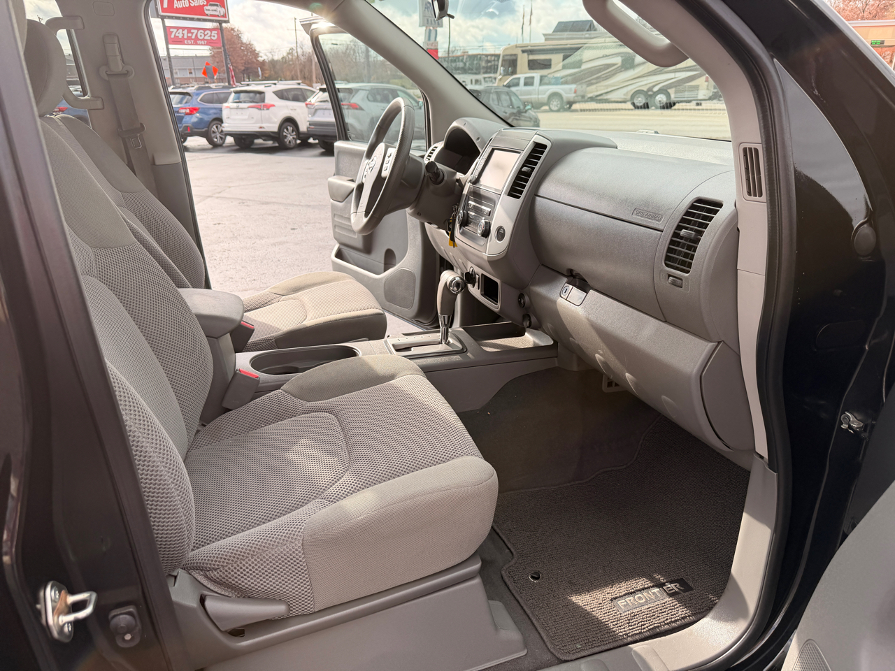 Nissan Frontier SL Crew Cab 5AT 4WD 2019