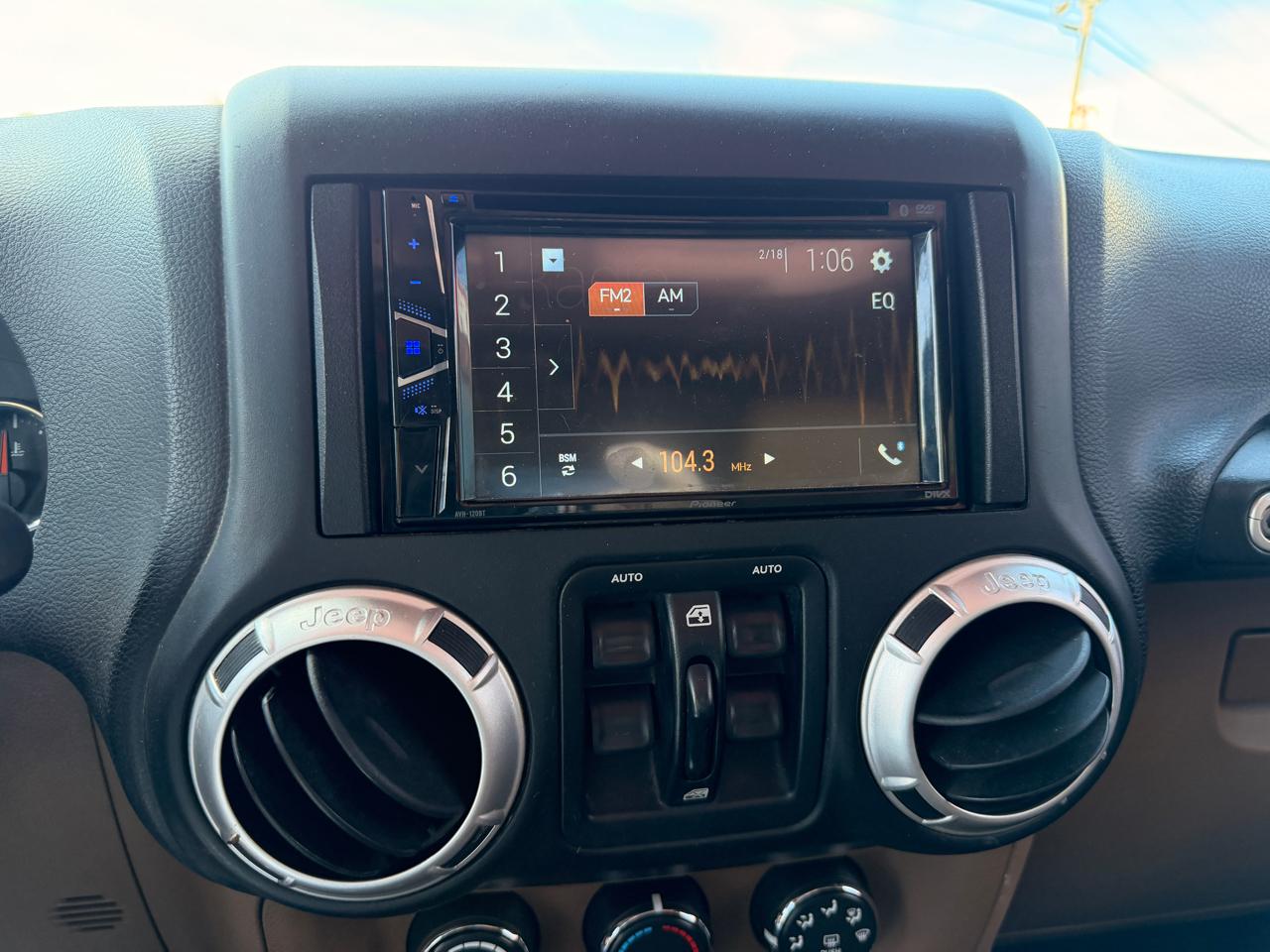 Jeep Wrangler Unlimited Rubicon 4WD 2015