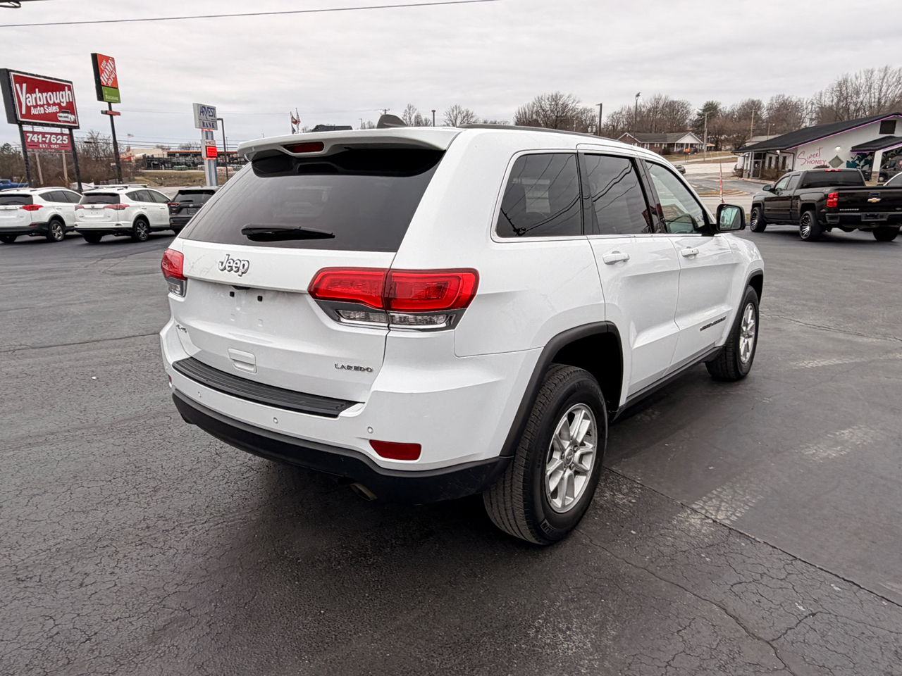 Jeep Grand Cherokee Laredo 4WD 2019