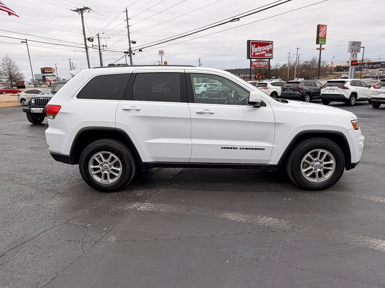 Jeep Grand Cherokee Laredo 4WD 2019