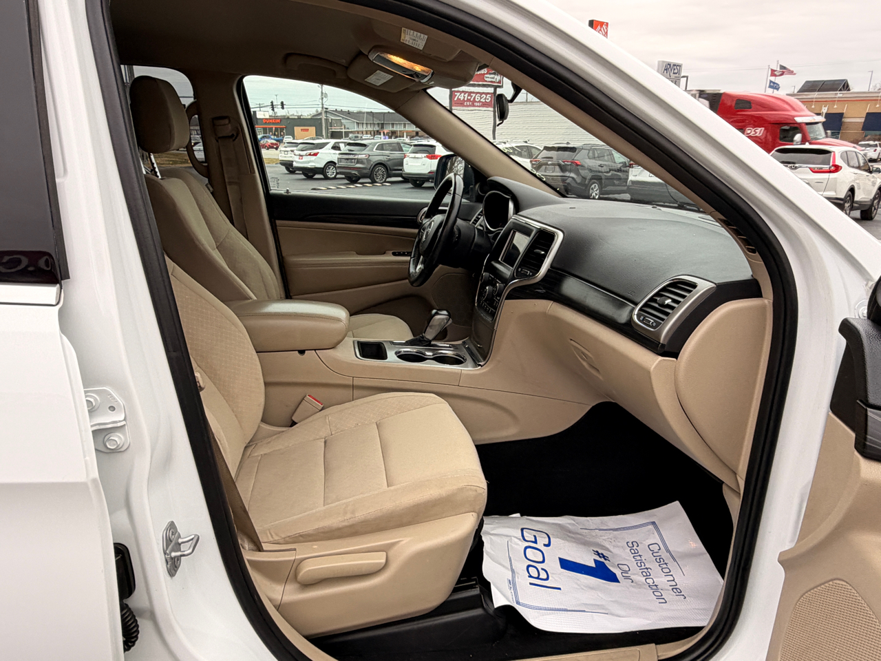 Jeep Grand Cherokee Laredo 4WD 2019