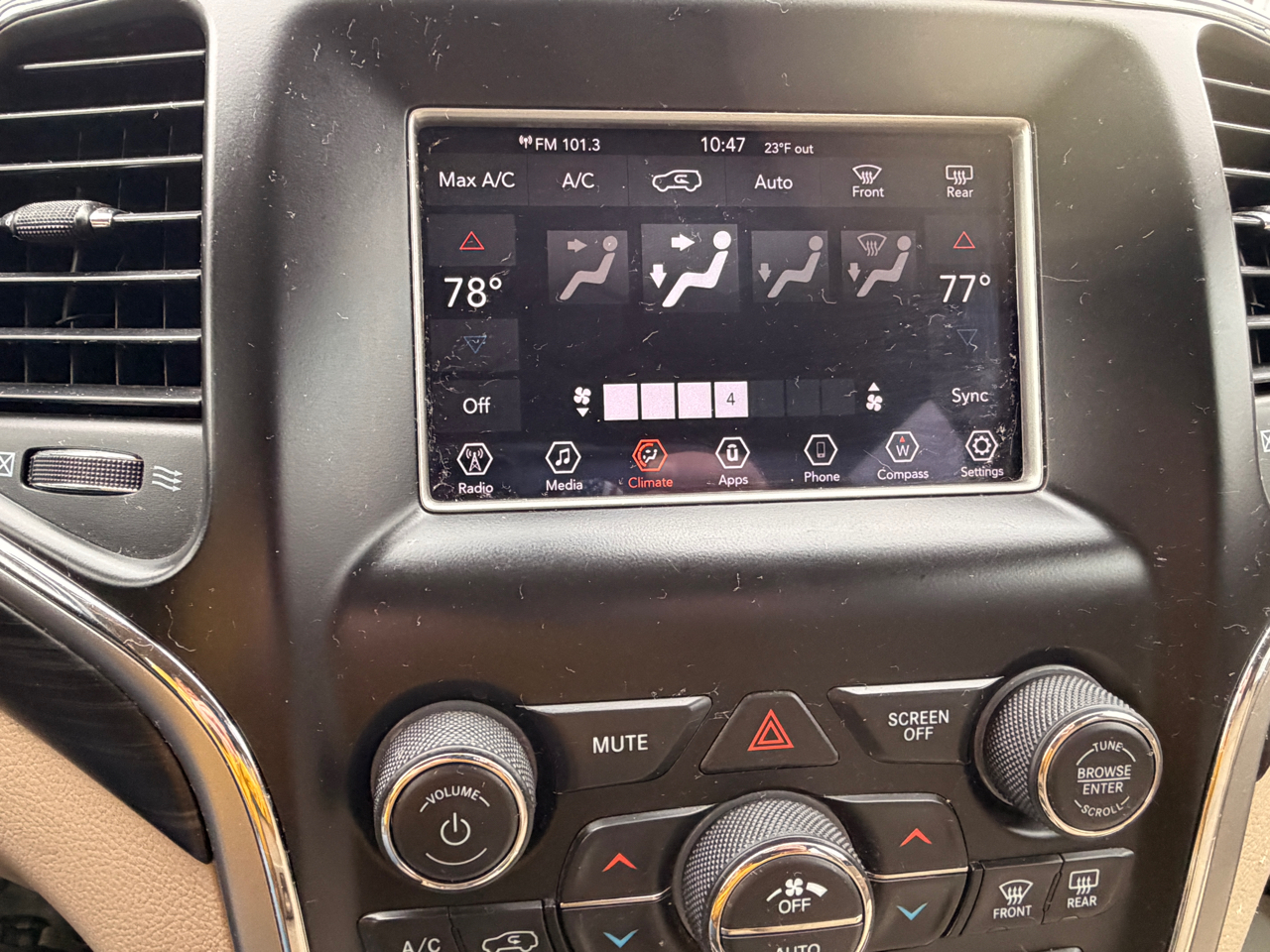 Jeep Grand Cherokee Laredo 4WD 2019