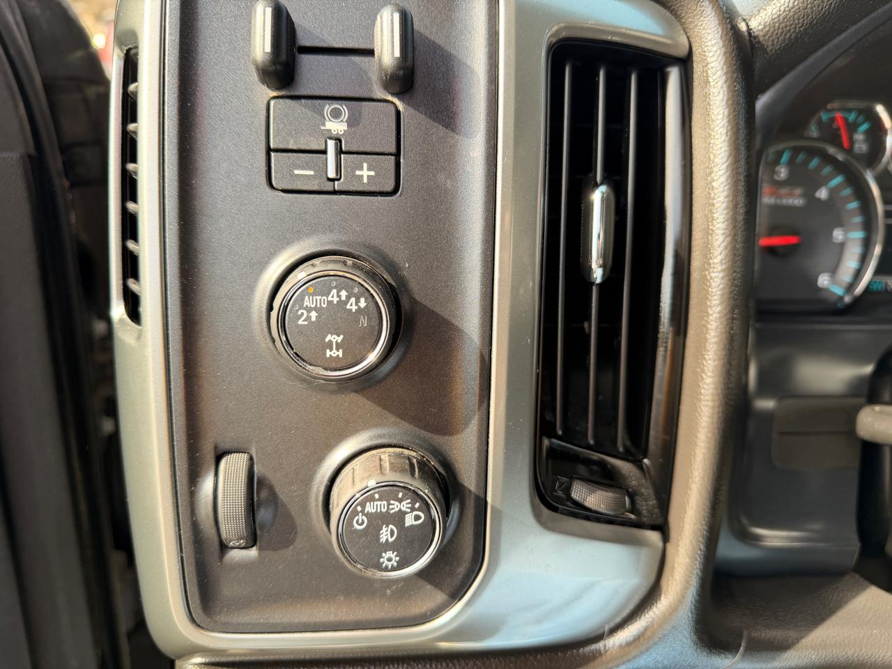 Chevrolet Silverado 1500 LT Z71 Dbl Cab 4WD 2018