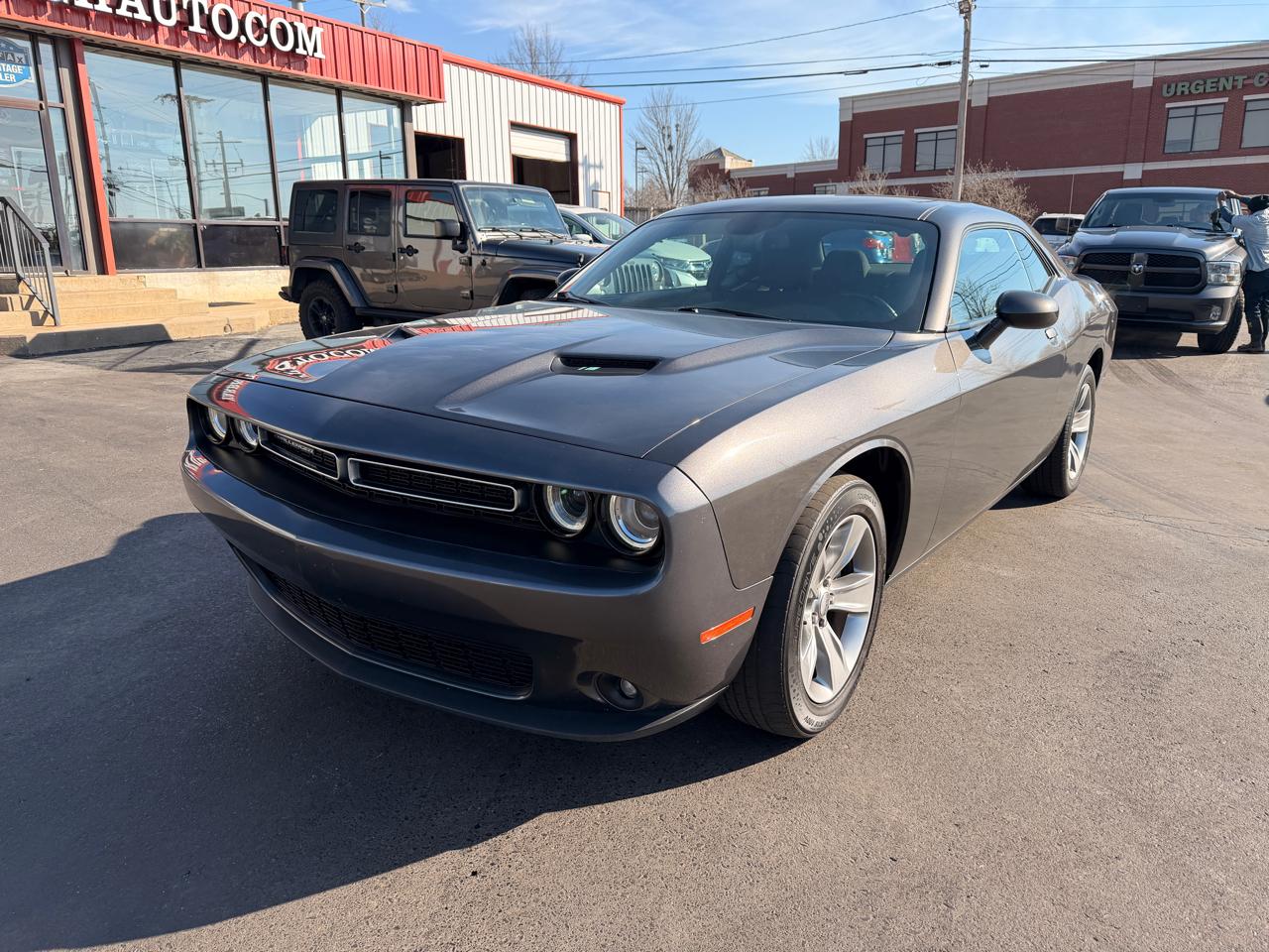 Dodge Challenger SXT 2021