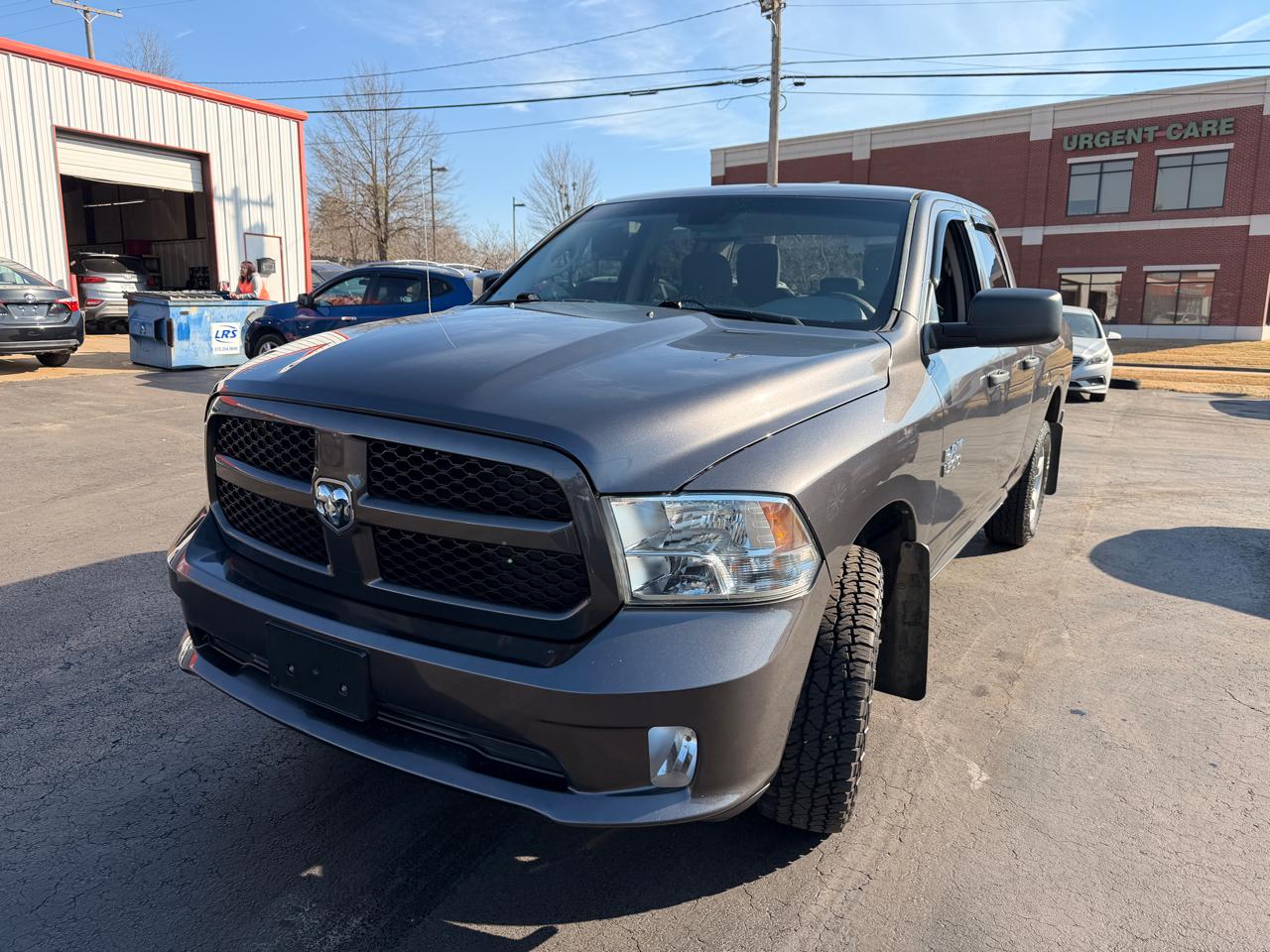 RAM 1500 Tradesman Quad Cab 4WD 2018