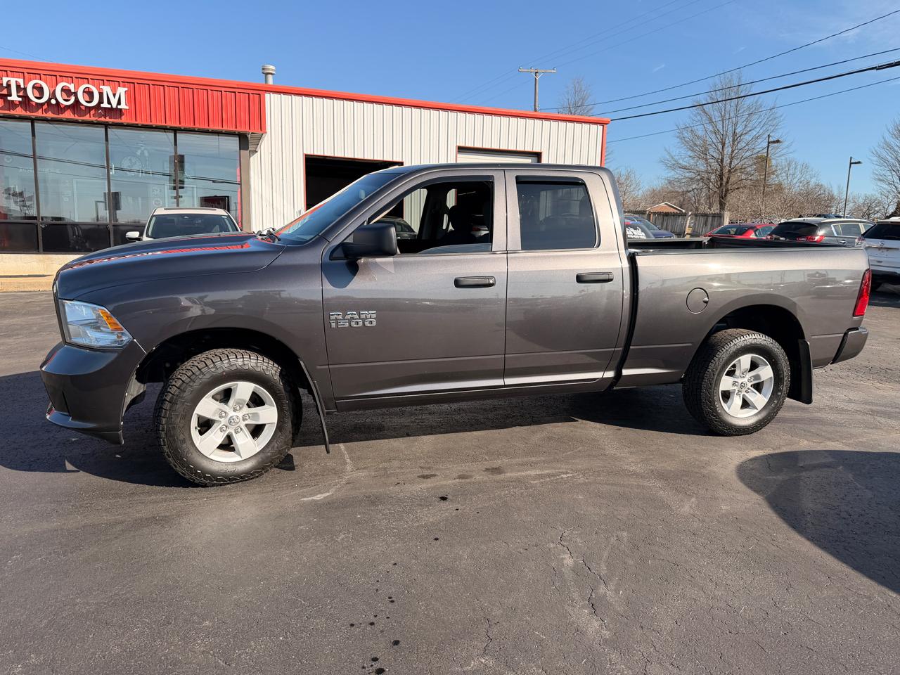 RAM 1500 Tradesman Quad Cab 4WD 2018