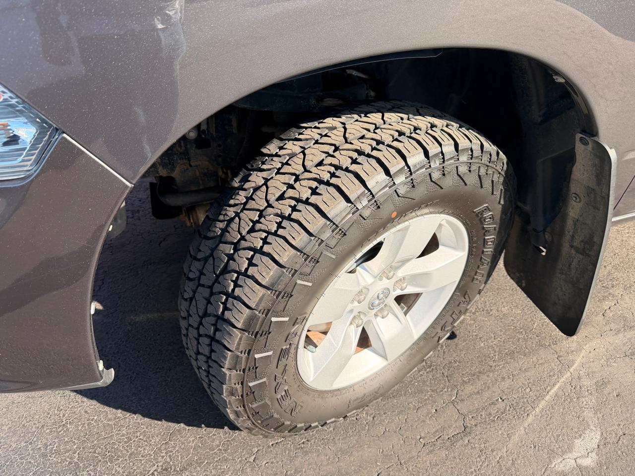 RAM 1500 Tradesman Quad Cab 4WD 2018