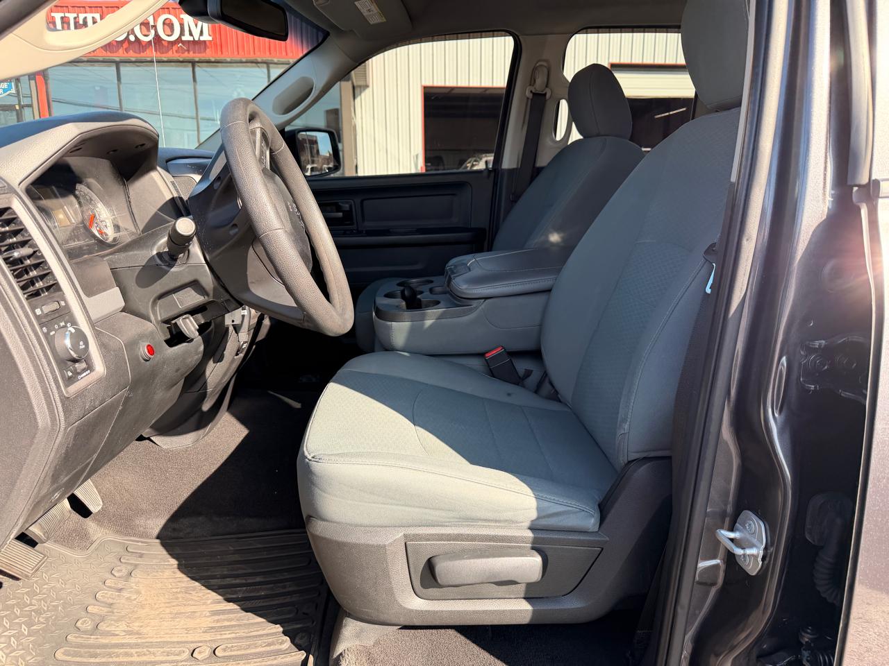 RAM 1500 Tradesman Quad Cab 4WD 2018