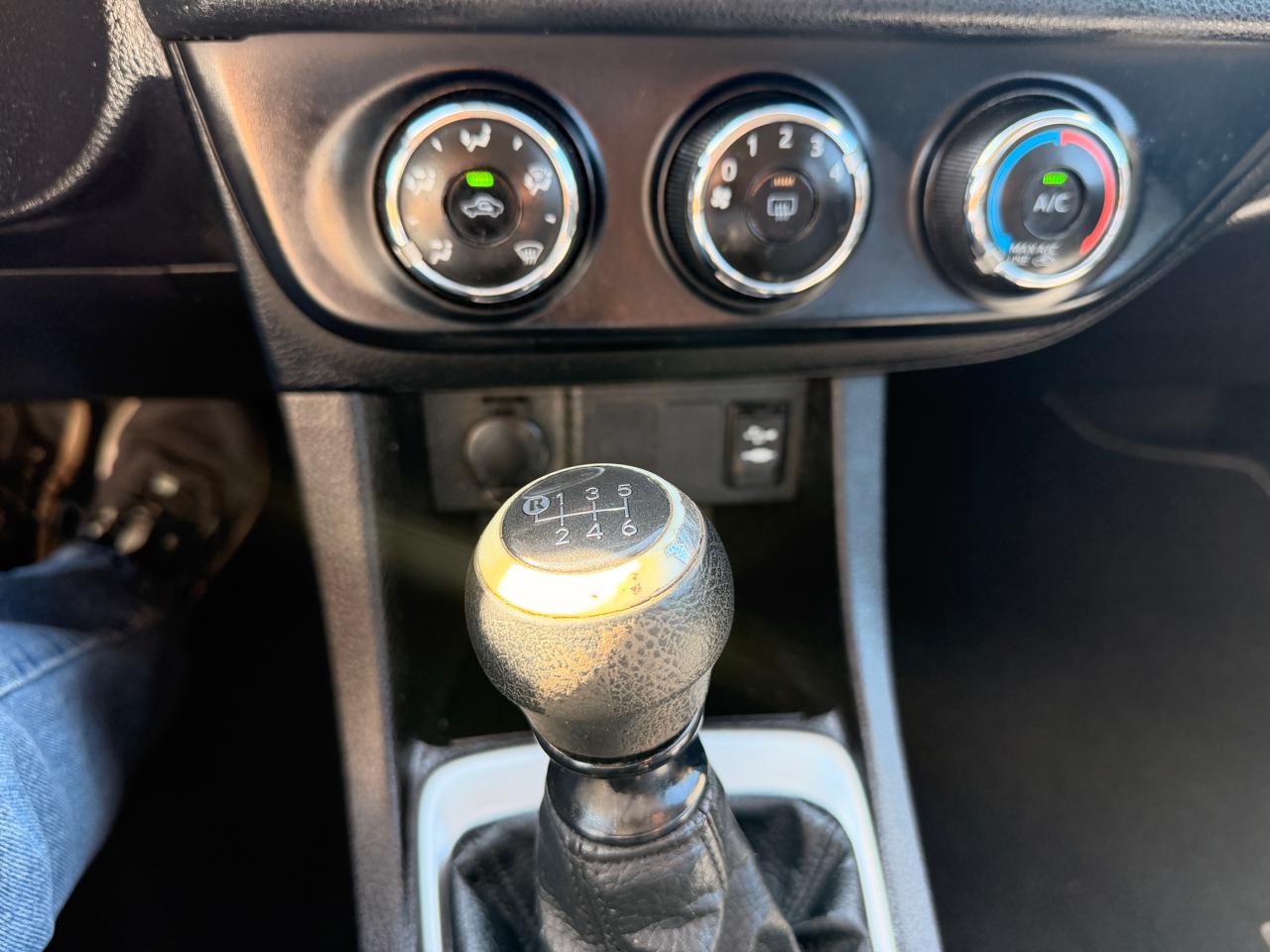 Toyota Corolla SE 6M 2014