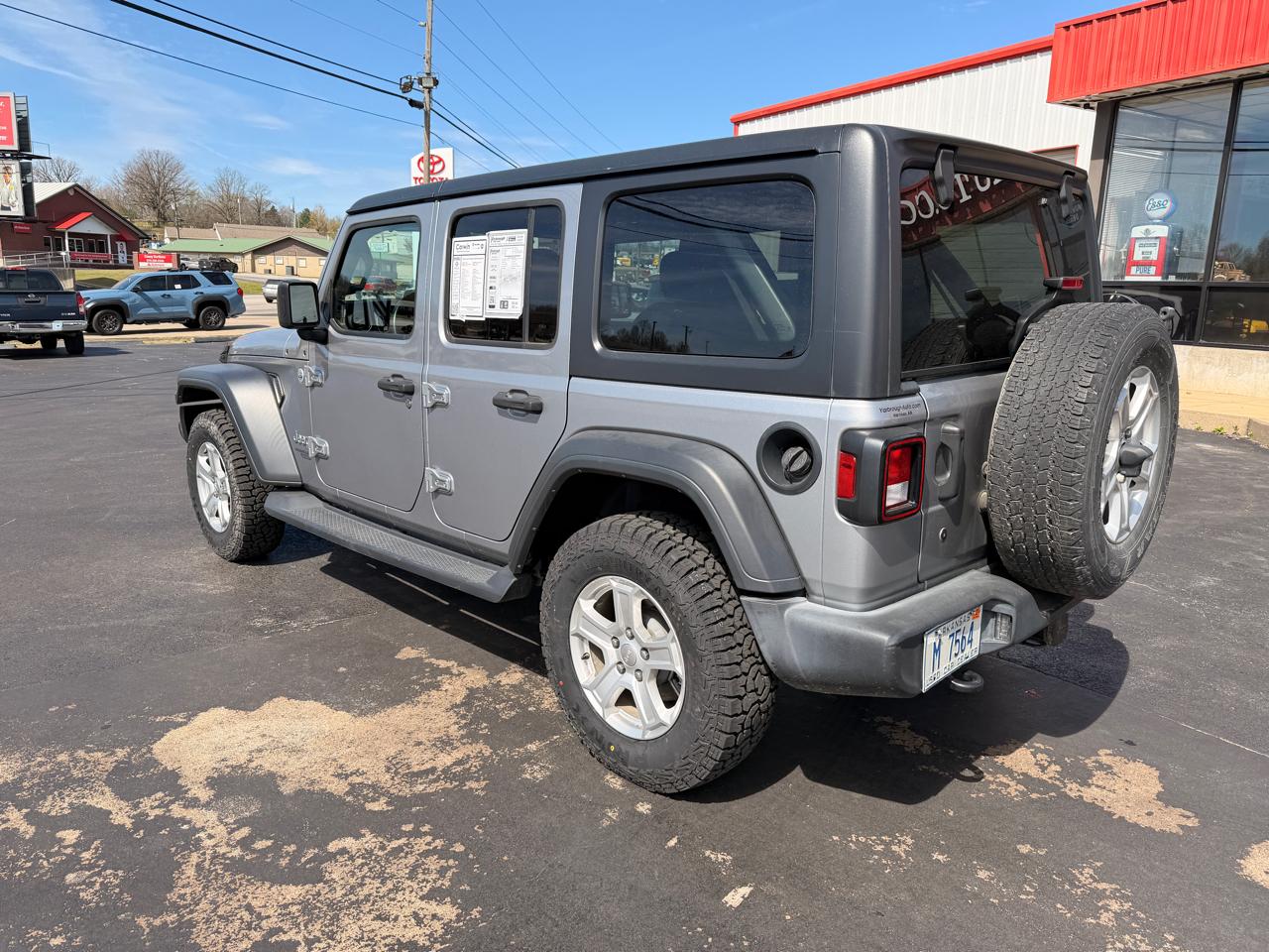 Jeep Wrangler Unlimited Sport 2018