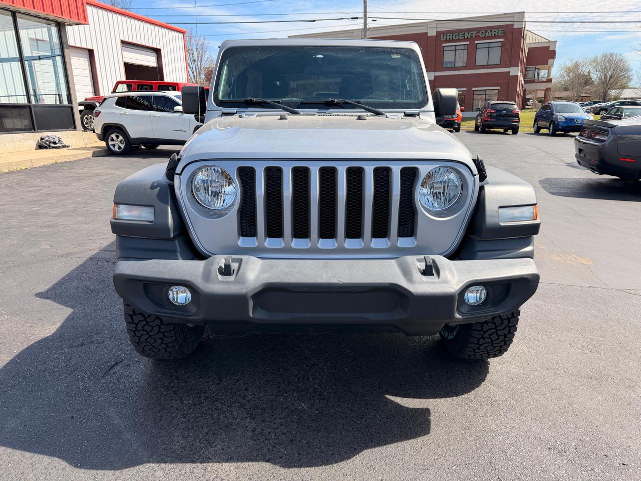 Jeep Wrangler Unlimited Sport 2018