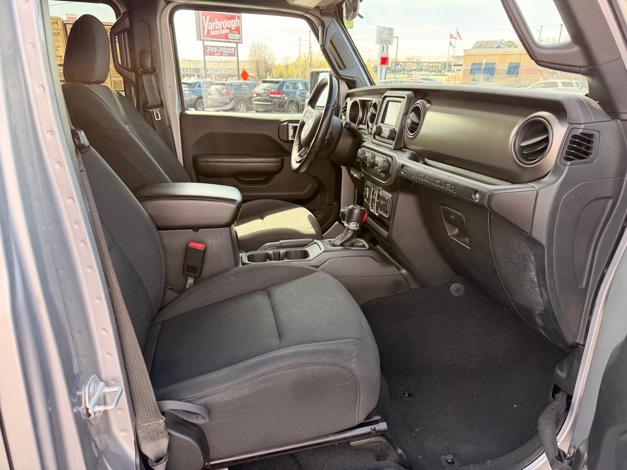 Jeep Wrangler Unlimited Sport 2018