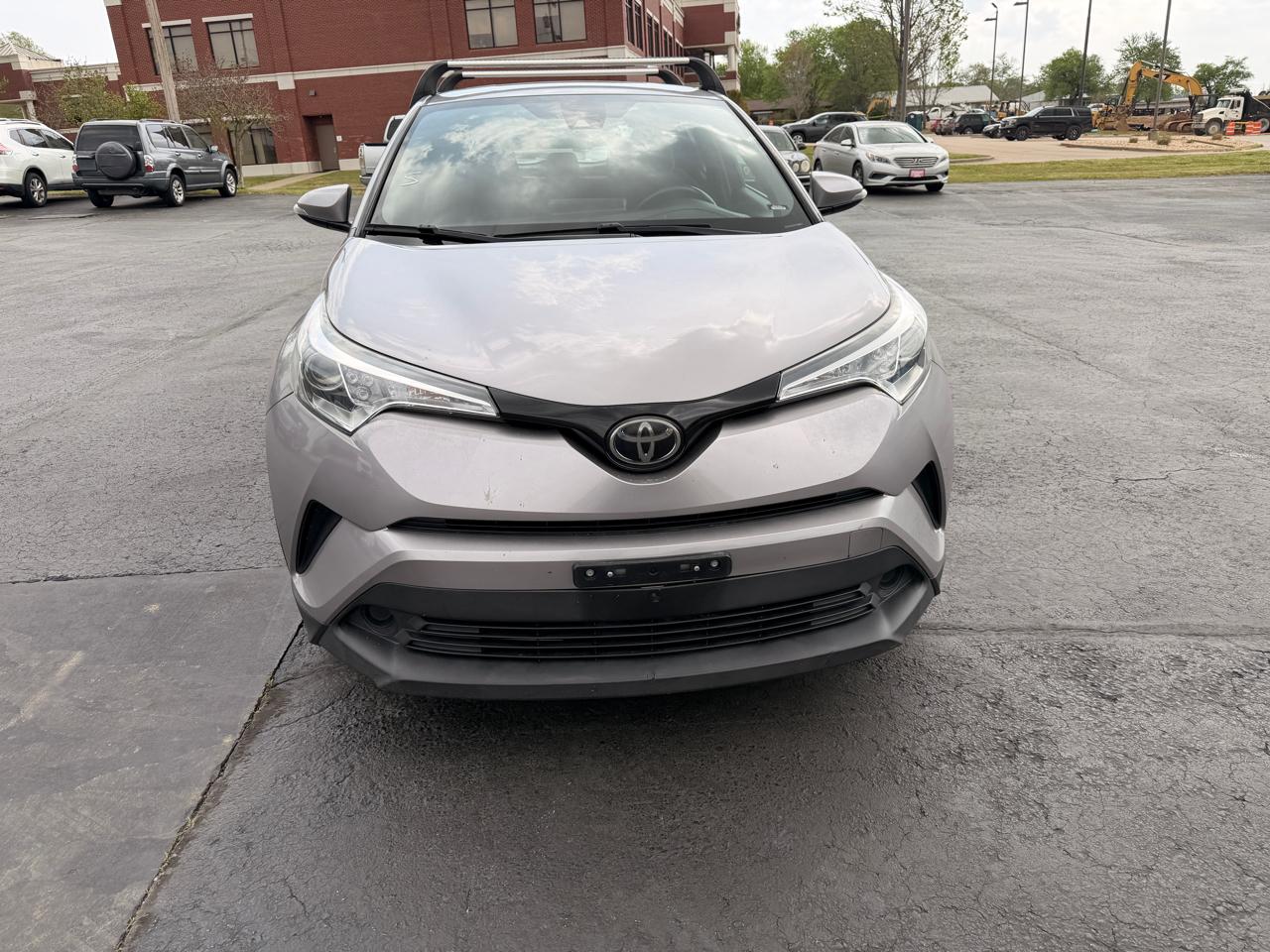 Toyota C-HR XLE 2018