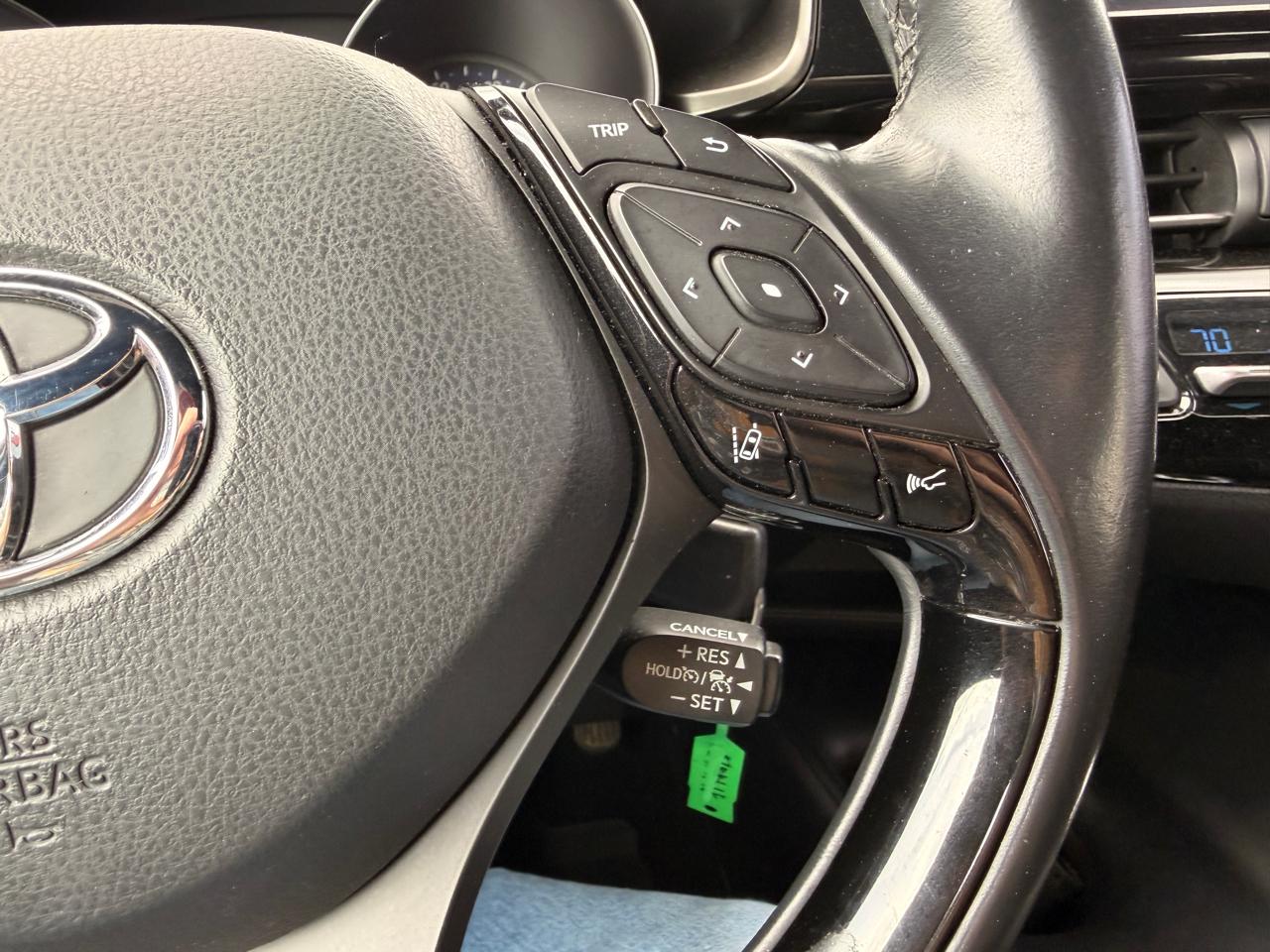 Toyota C-HR XLE 2018