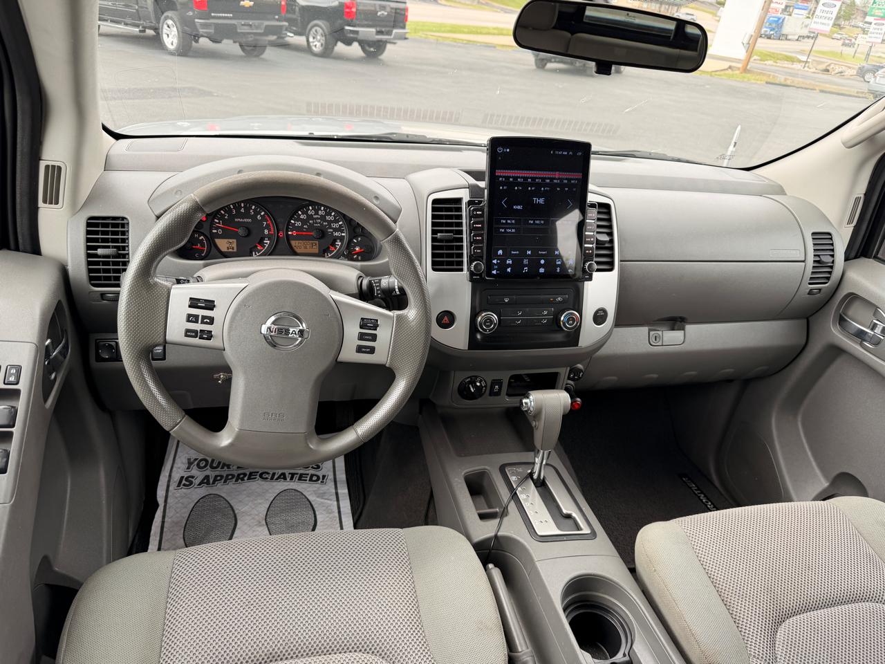 Nissan Frontier SV Crew Cab 4WD 2019