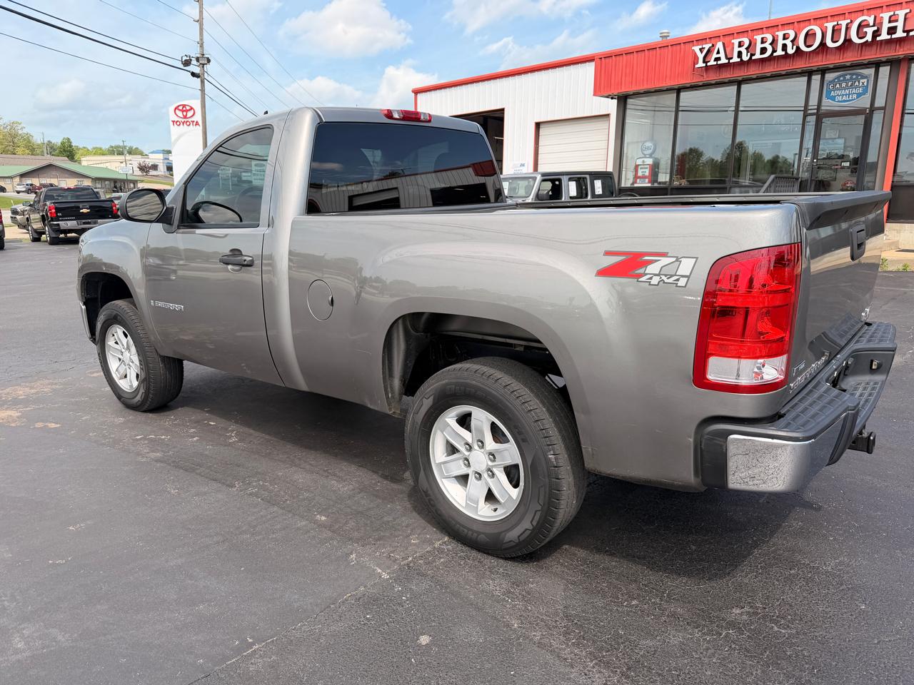 GMC Sierra 1500 4WD Reg Cab 119.0" SLE1 2008