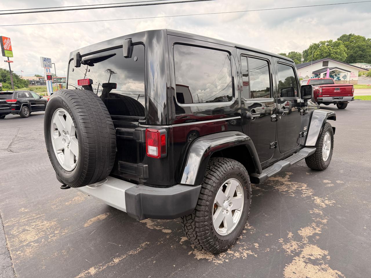 Jeep Wrangler Unlimited Sahara 4WD 2012