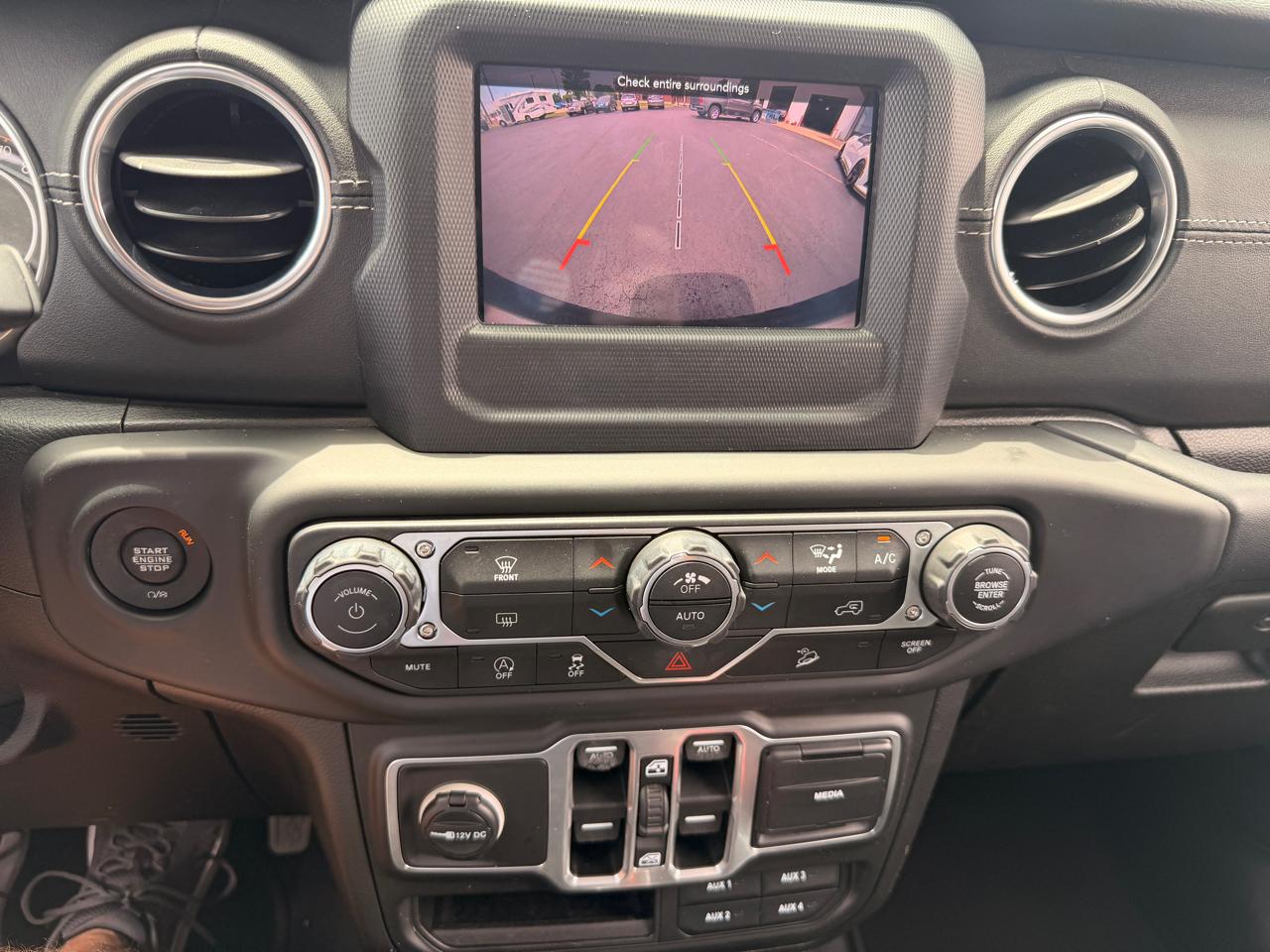 Jeep Wrangler Unlimited Sahara 2018