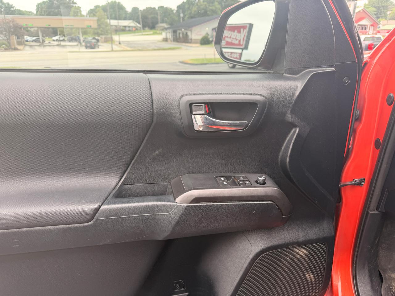 Toyota Tacoma  2016