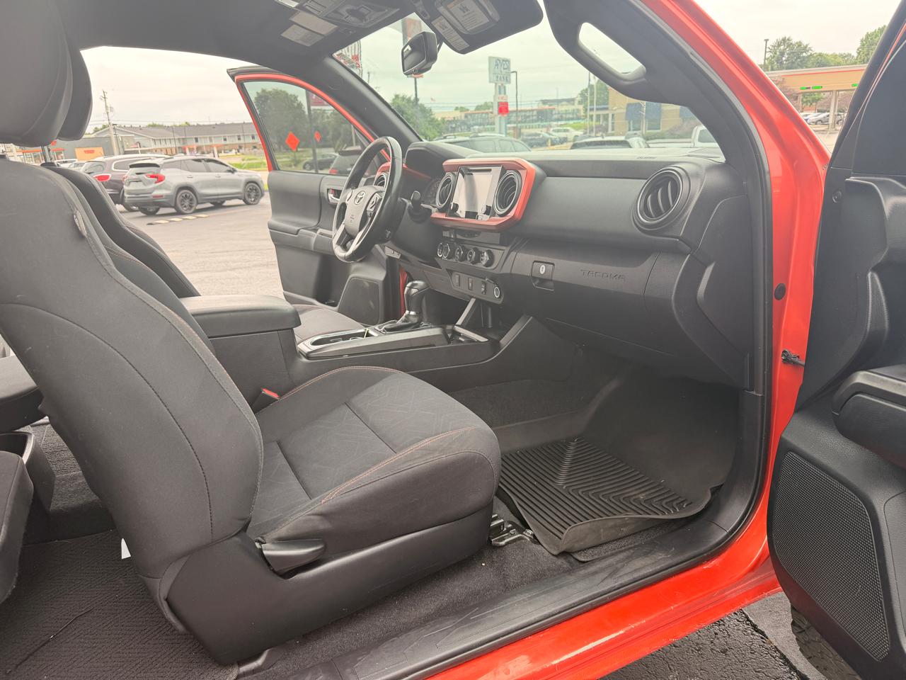 Toyota Tacoma  2016
