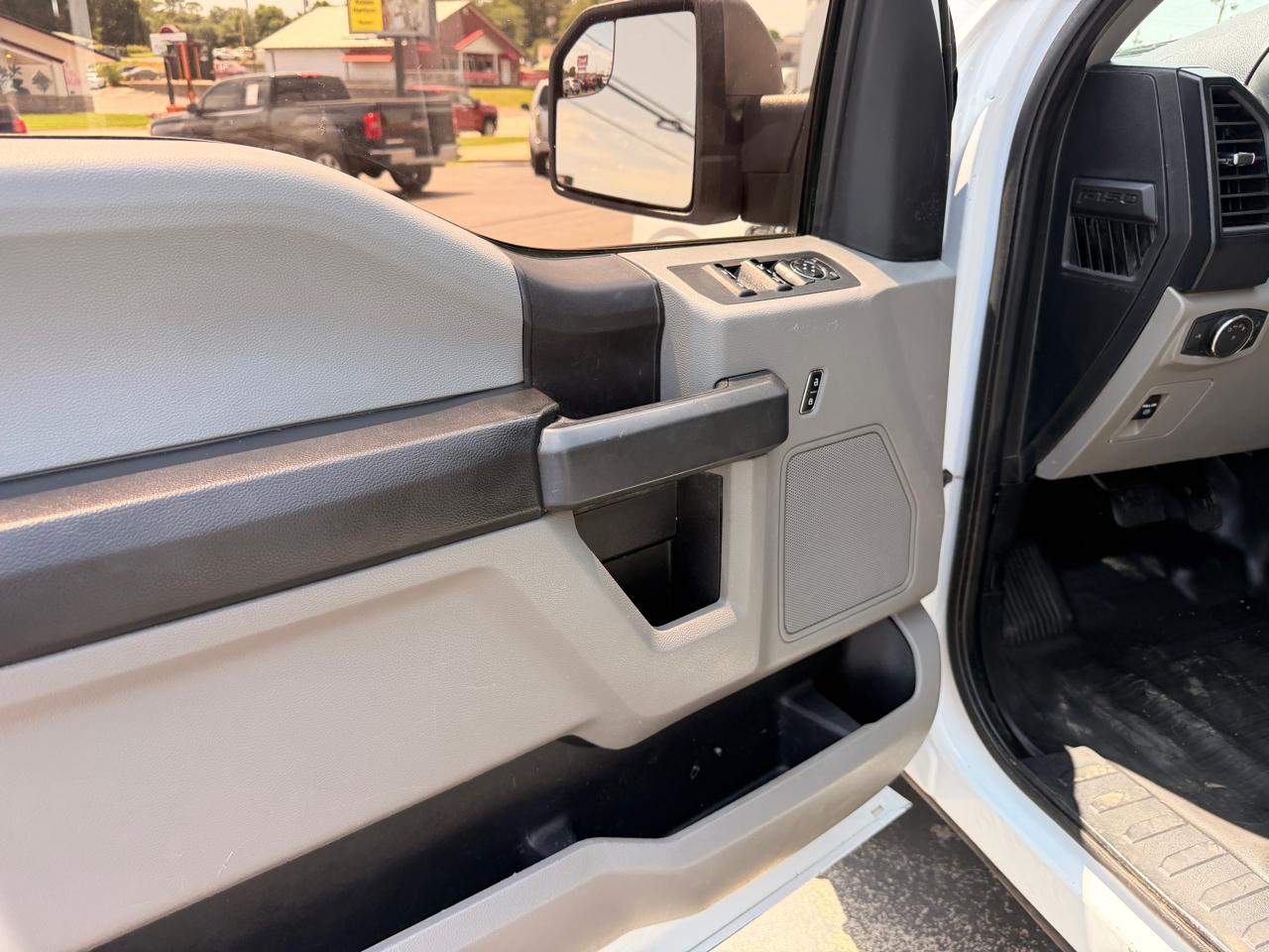 Ford F-150 XL SuperCab 6.5-ft. Bed 4WD 2019