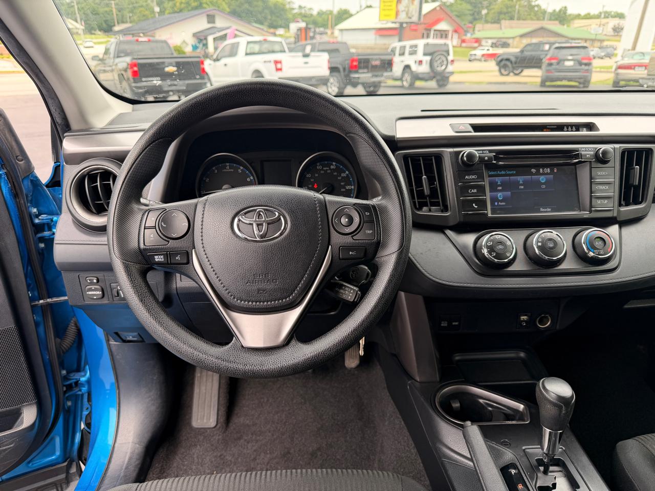 Toyota RAV4 LE FWD 2017