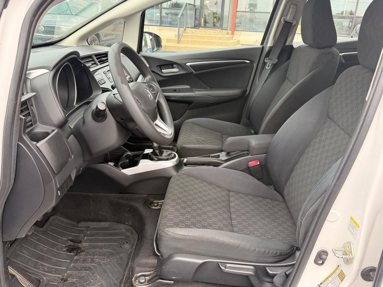 Honda Fit LX 6-Spd MT 2016
